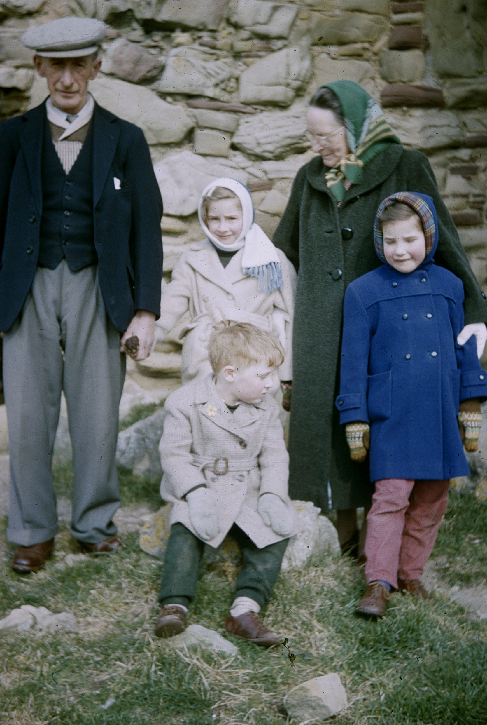 1962 Balone Thomas & Mary Ann West with Grandchildren Ann, Ruth & Tom.jpg