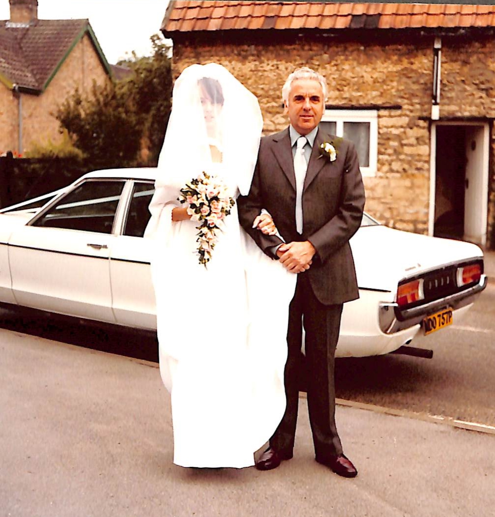1979-08-11 Professional Wedding Photo Album0007.jpg