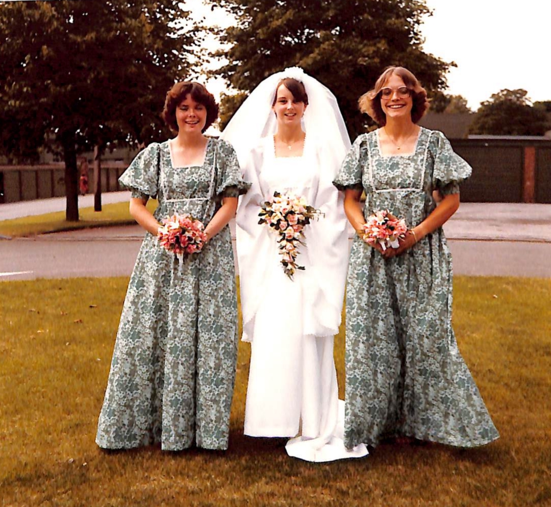 1979-08-11 Professional Wedding Photo Album0017.jpg