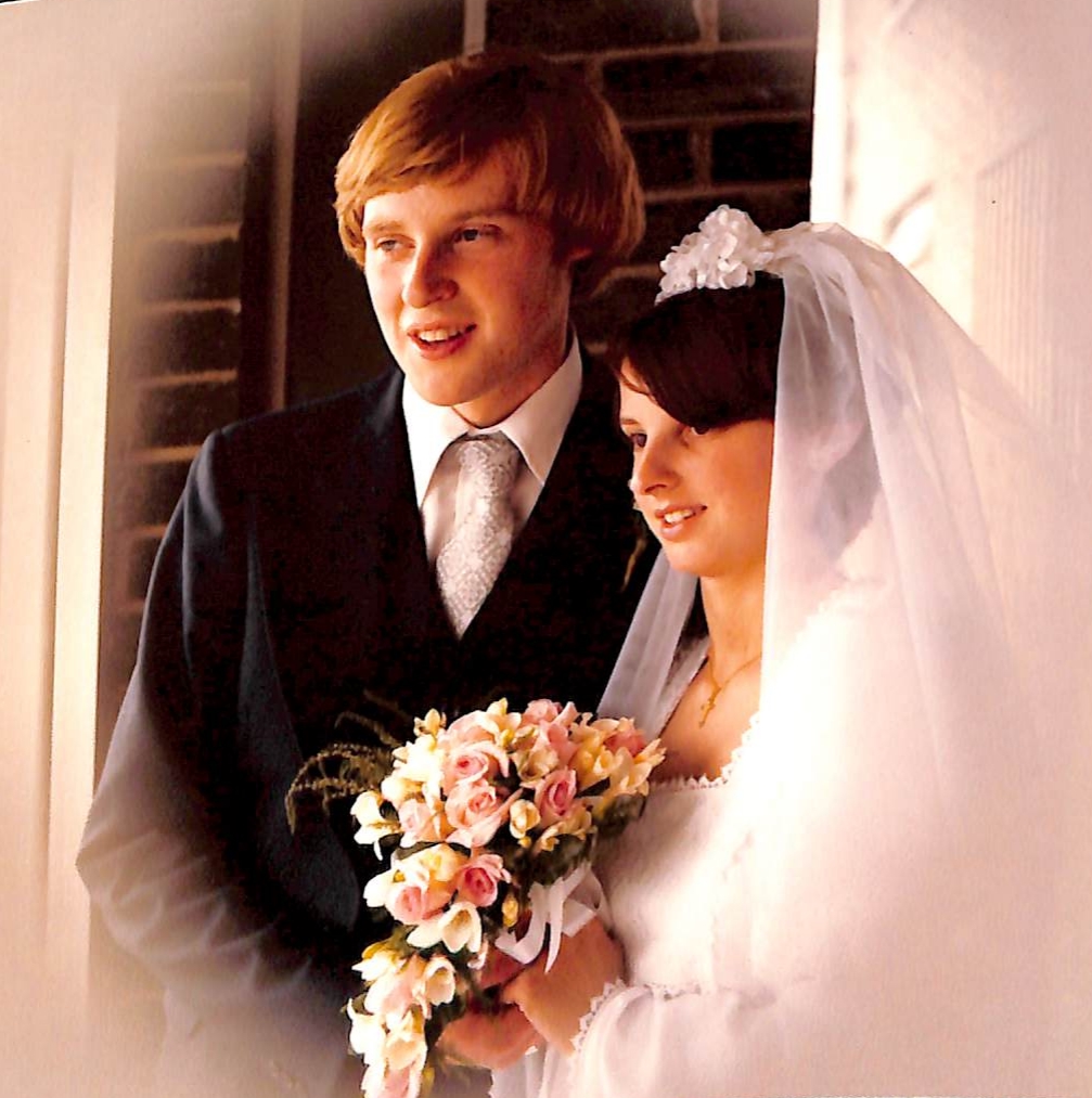 1979-08-11 Professional Wedding Photo Album0035.jpg