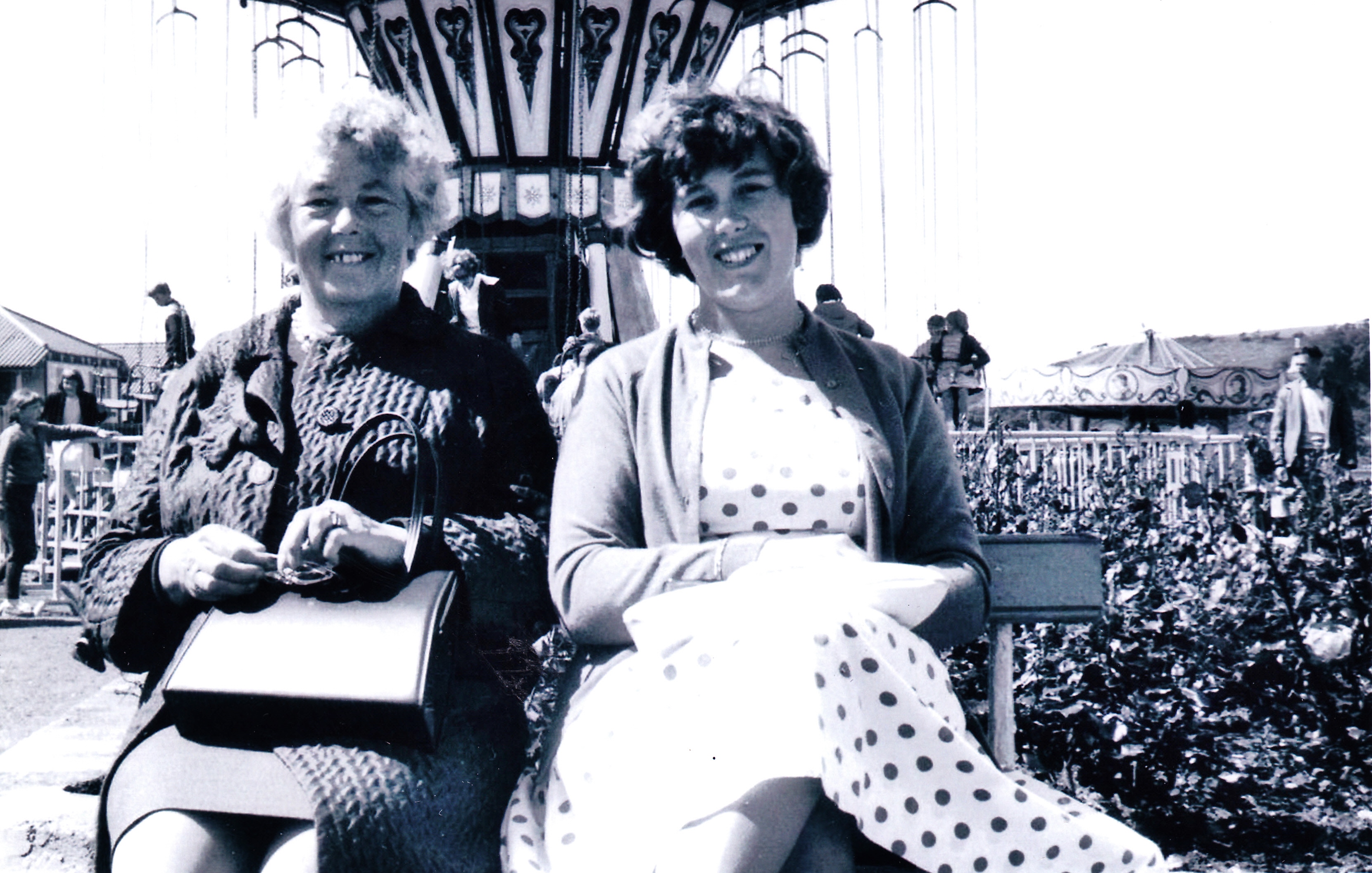 Jane (Jean) Hamilton & Lillian